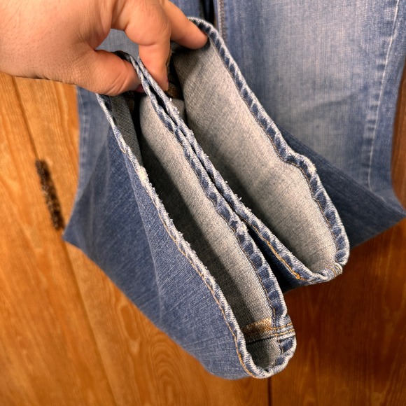 Levi Strauss & Co Boot Cut 525 Perfect Waist Jeans Women 8 Blue Denim Straight - Picture 4 of 9